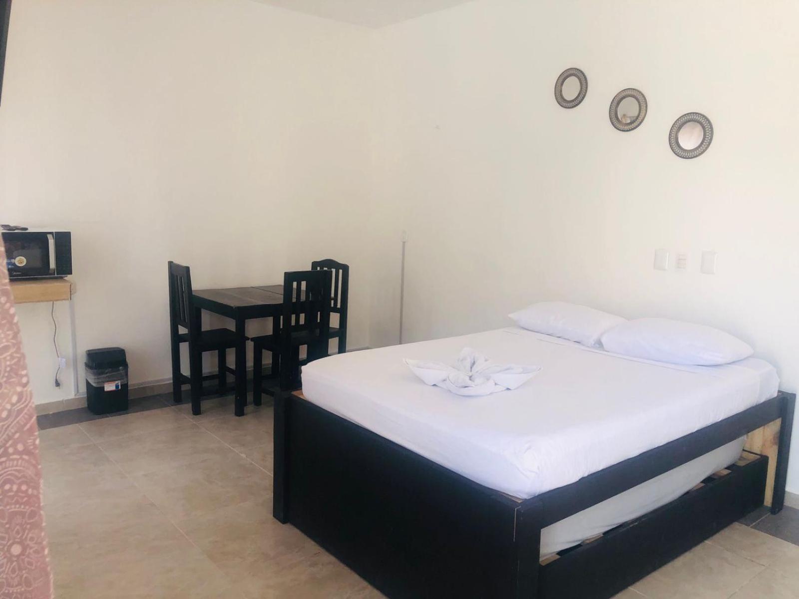 Easy Hotel Плая-дель-Кармен Экстерьер фото